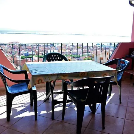 Con Balconi Vista Mare